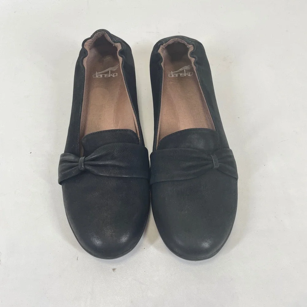 Dansko Black Leather Bow Loafer Flats Elastic Heel Round Toe Size 39